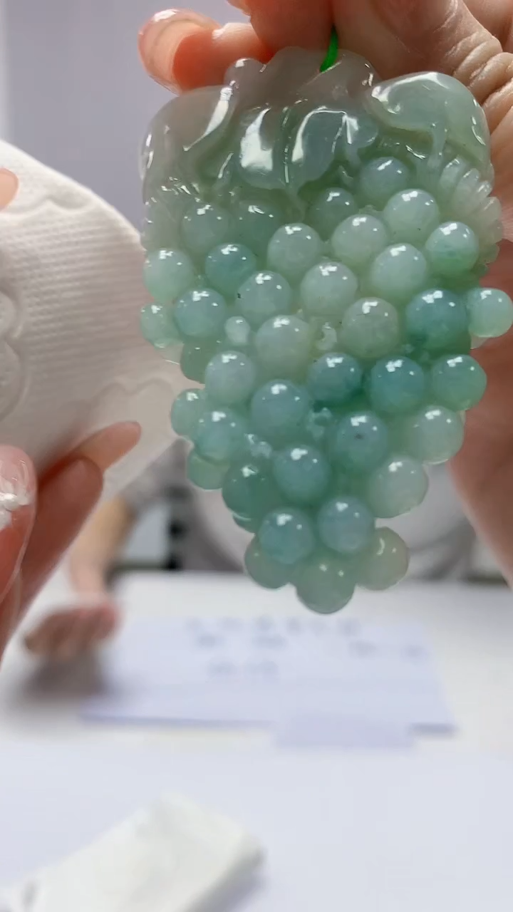 【闪购商品】定制翡翠未镶嵌4868DD-毛货挂件100