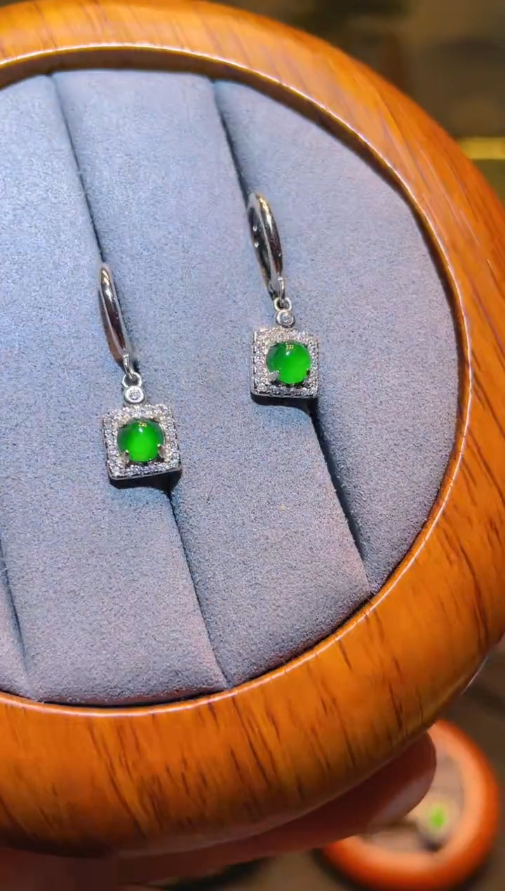 【闪购商品】翡翠耳饰银S925镶嵌天然A货翡翠A3