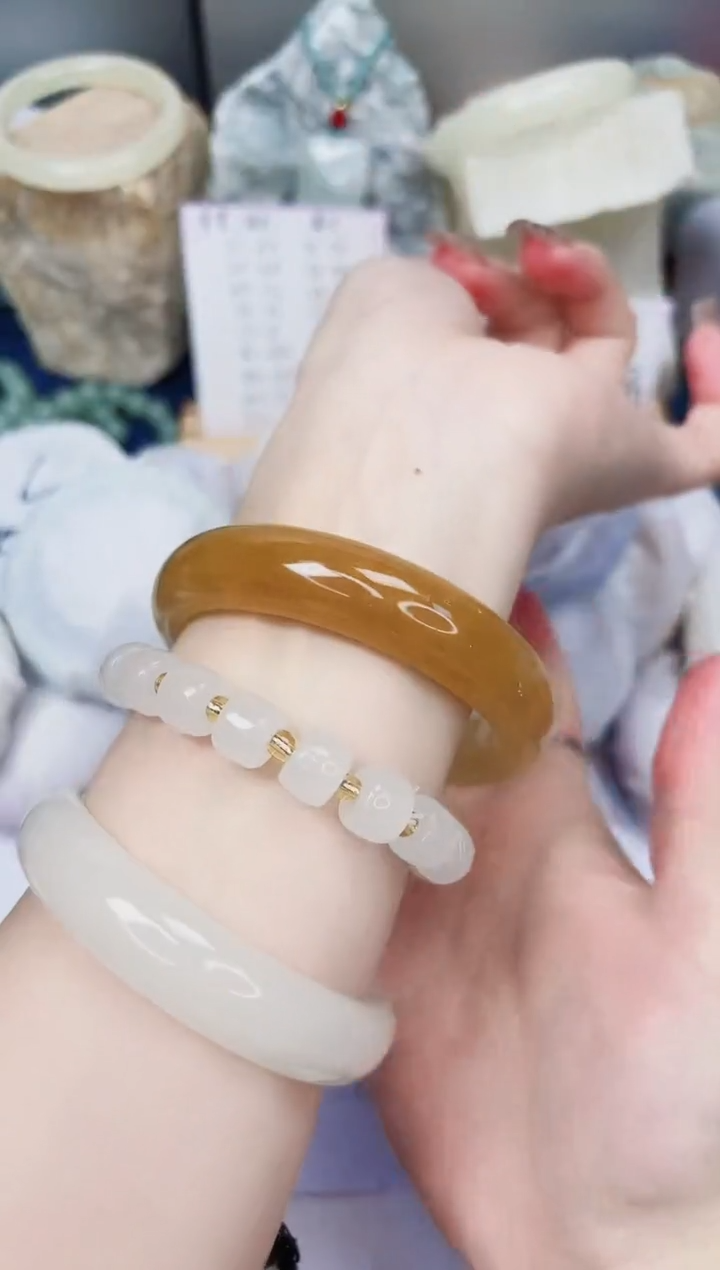 【闪购商品】石英质玉手镯未镶嵌386-财气镯-圈口59