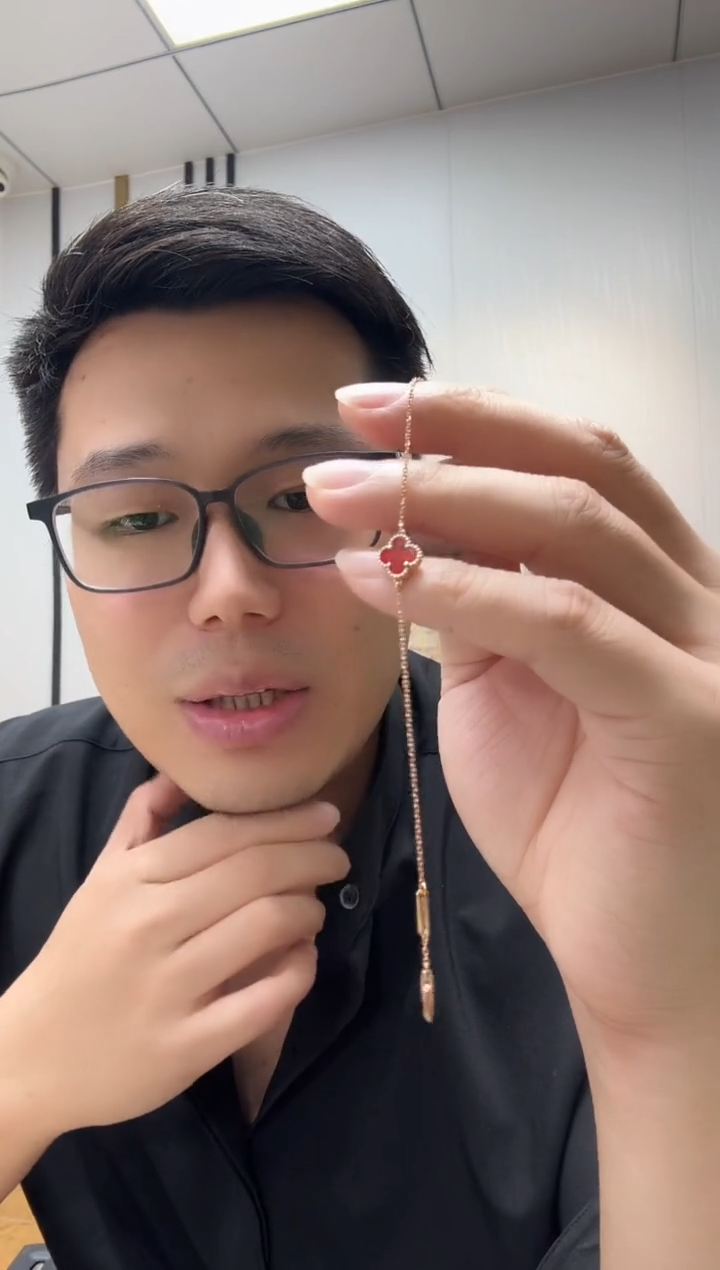 18K金镶嵌手链玛瑙/玉髓红色k玫，小号单花手链