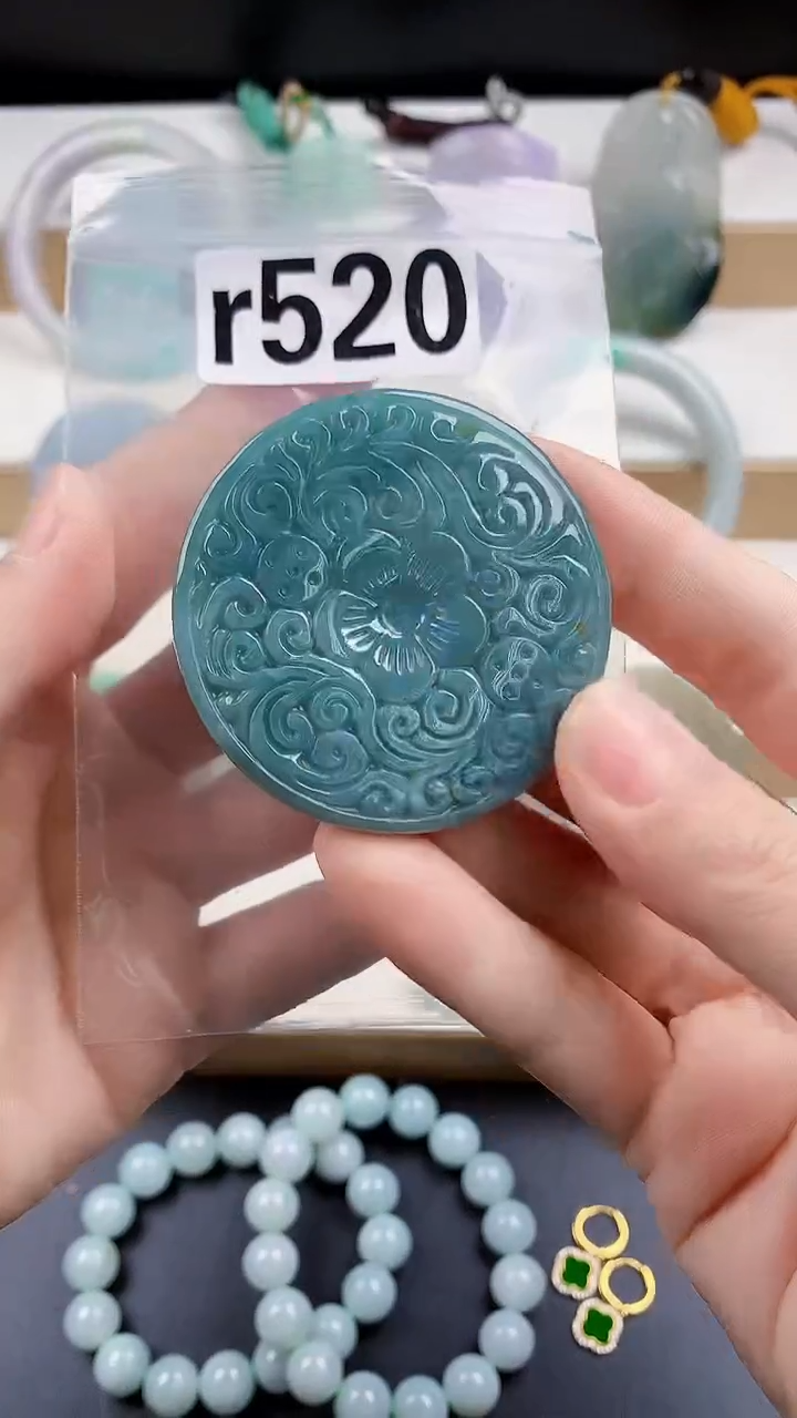 颈饰未镶嵌翡翠天然翡翠吊坠挂件