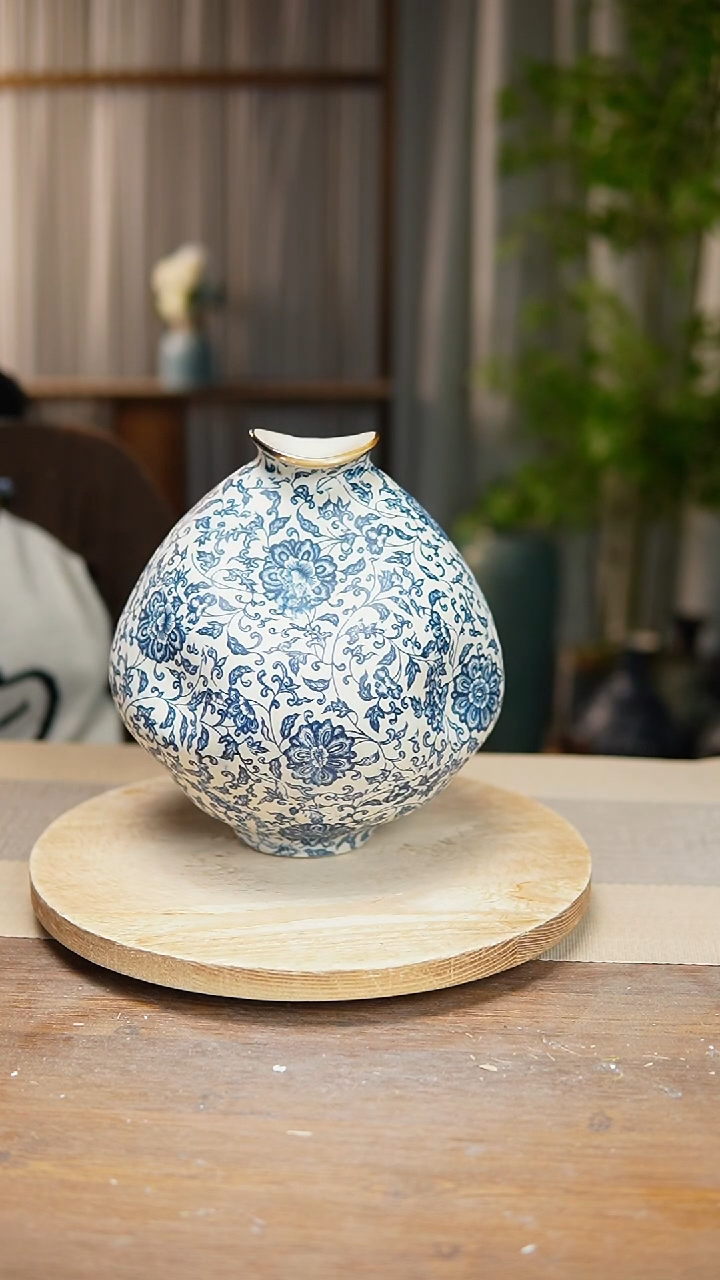 【闪购商品】陶瓷 花器青花瓷缠枝莲大肚