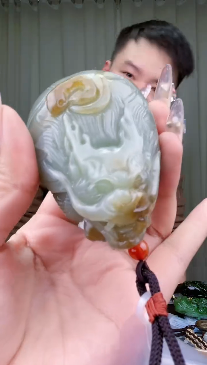 【闪购商品】和田玉挂件未镶嵌拍一发一，多样性发货！