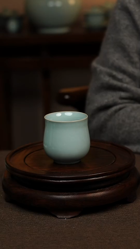 瓷片天青色全手工玉兰杯120ml微瑕不带礼盒