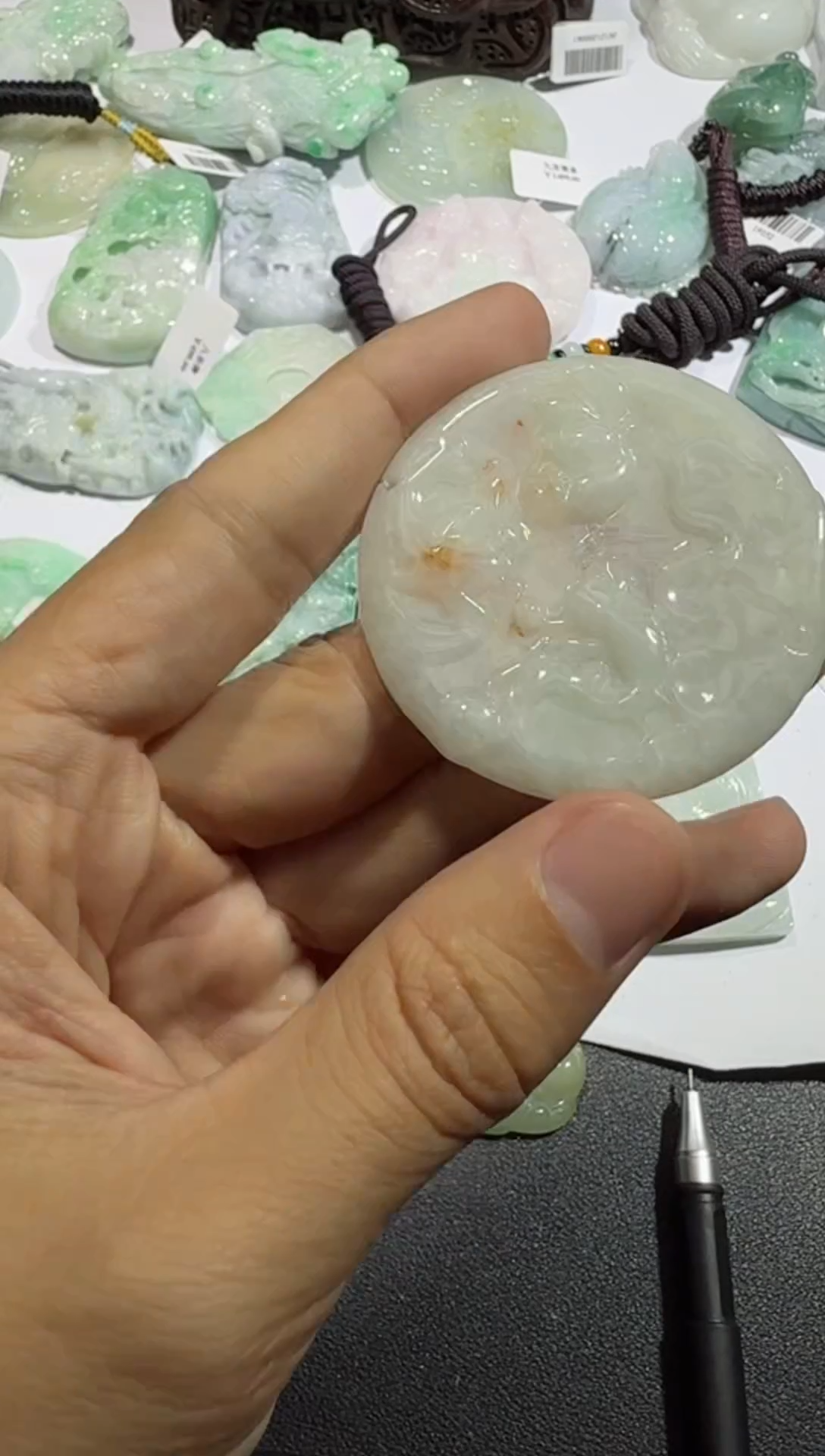 【闪购商品】翡翠颈饰未镶嵌00009556