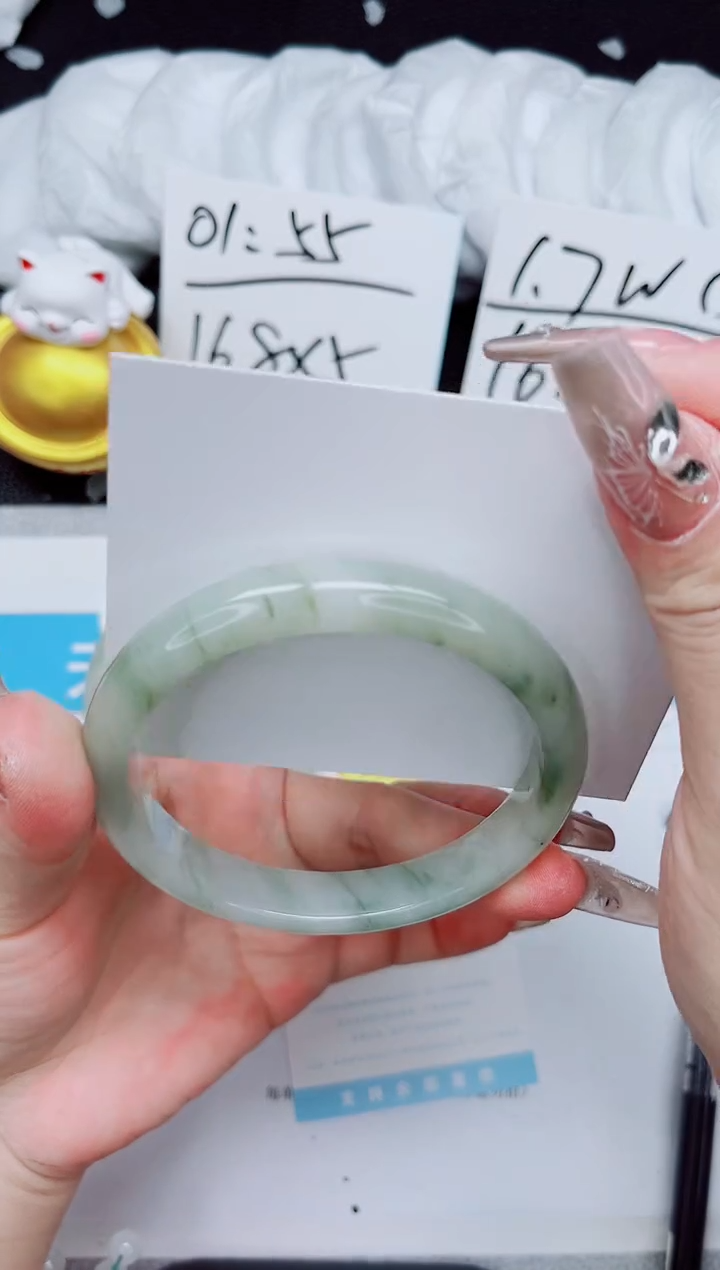 【闪购商品】石英质玉手镯未镶嵌A192-64.5