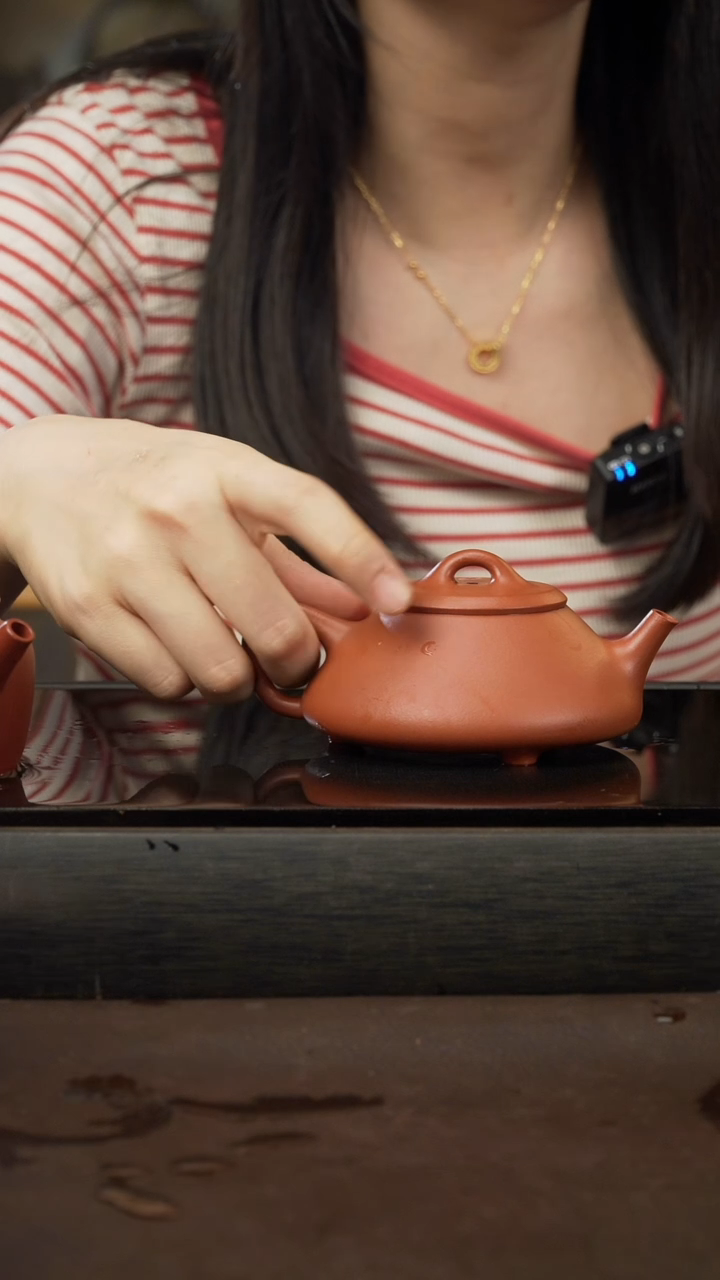 茶壶紫砂挥*人100，任瓢，朱泥