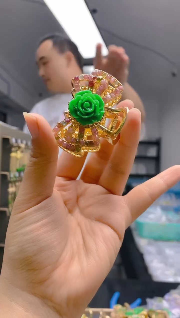 【闪购商品】碧玺耳饰合金0186发夹