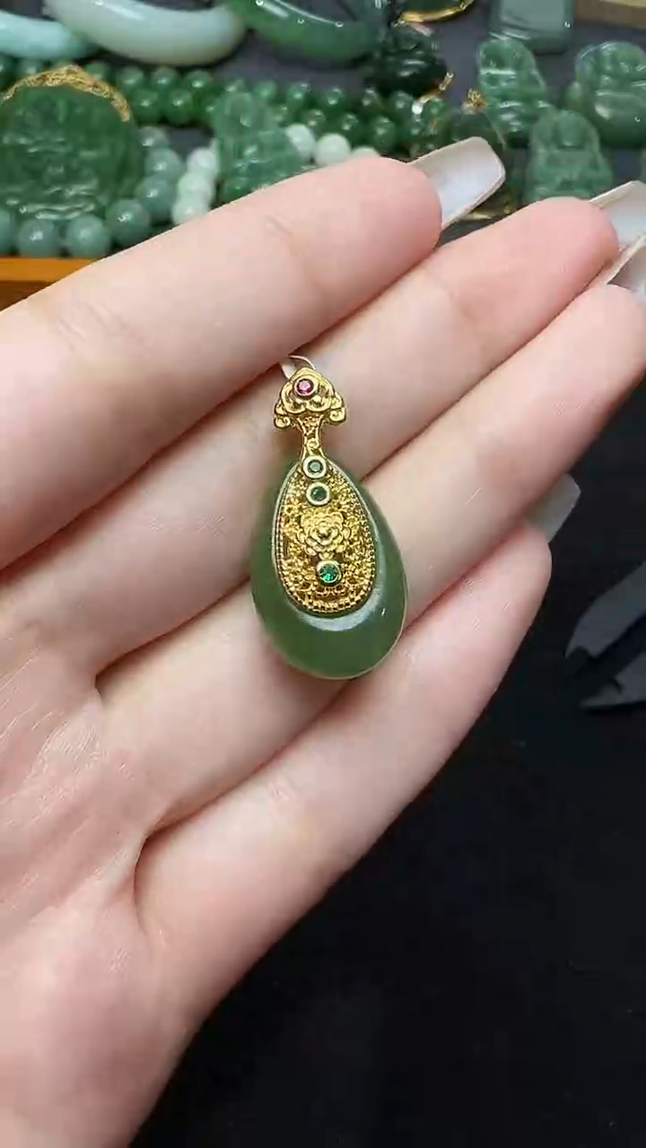 【闪购商品】和田玉吊坠(赠链)未镶嵌20