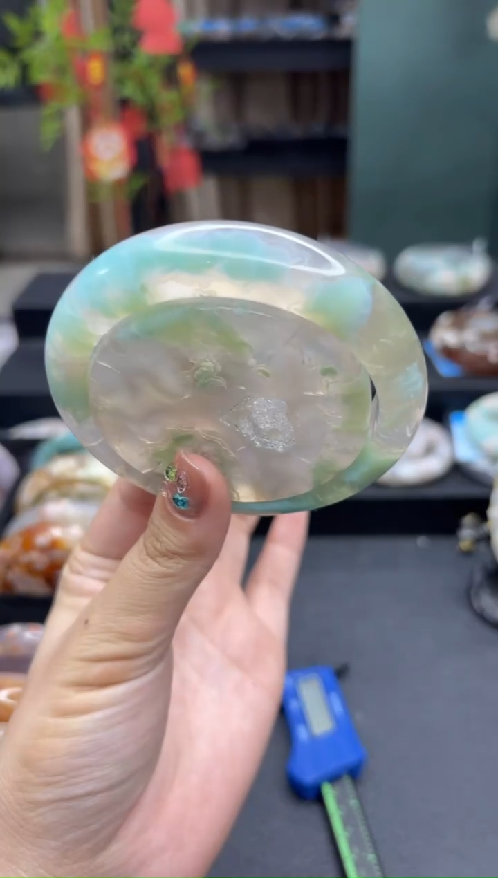 【闪购商品】石英质玉手镯未镶嵌704（61圈赠送镯心）