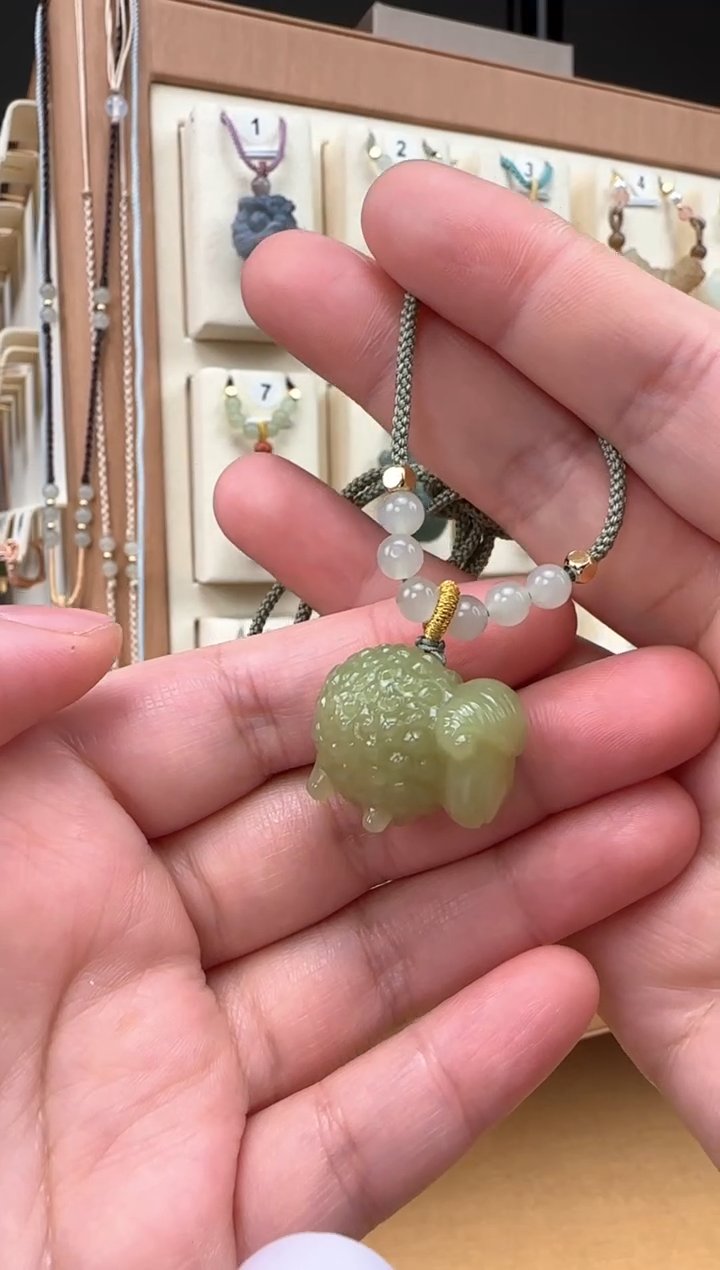 【闪购商品】和田玉颈饰未镶嵌小绵羊吊坠