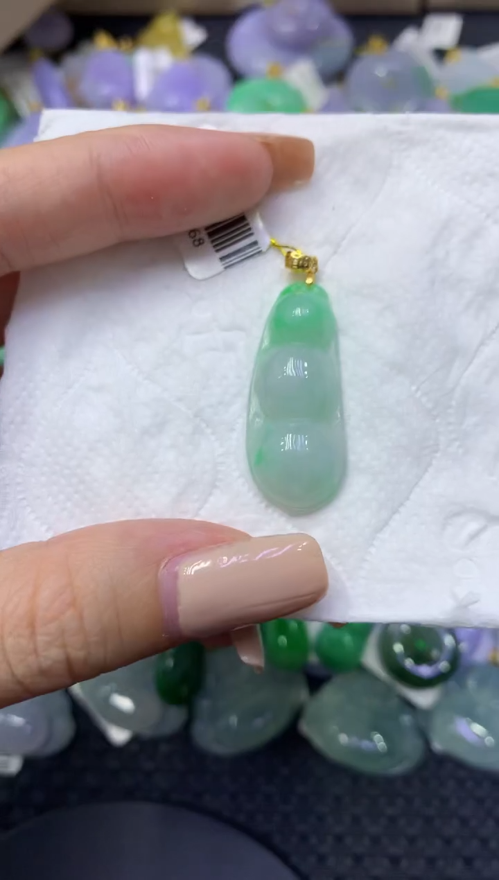 颈饰未镶嵌翡翠天然缅甸翡翠A货