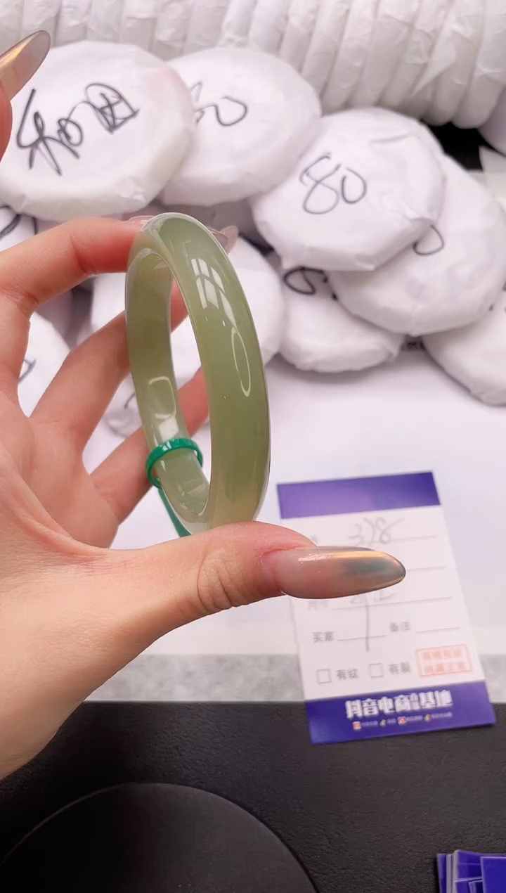 【闪购商品】和田玉手镯未镶嵌10K378-59