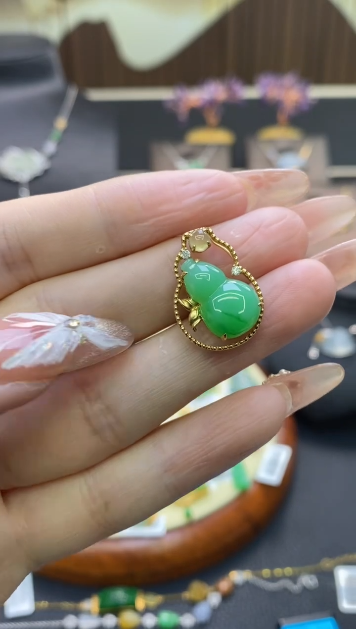 【闪购商品】翡翠颈饰18K金镶嵌净货12318