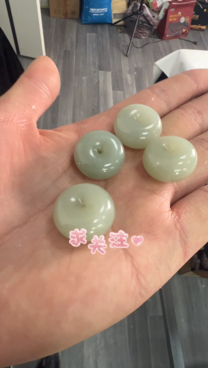 吊坠(不含链)未镶嵌和田玉青白玉平安扣多样性发货