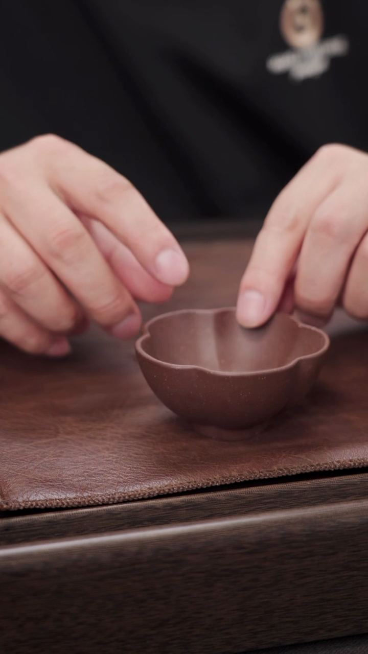 【闪购商品】紫泥 花瓣杯 小容量........