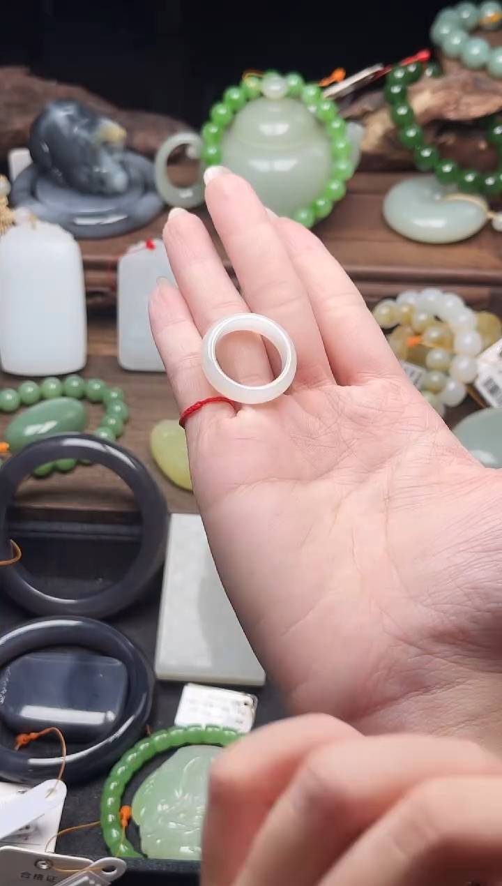 未镶嵌戒指和田玉天泰白玉 19圈