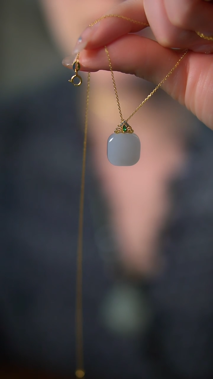 【闪购商品】和田玉颈饰银S925镶嵌烟紫方糖