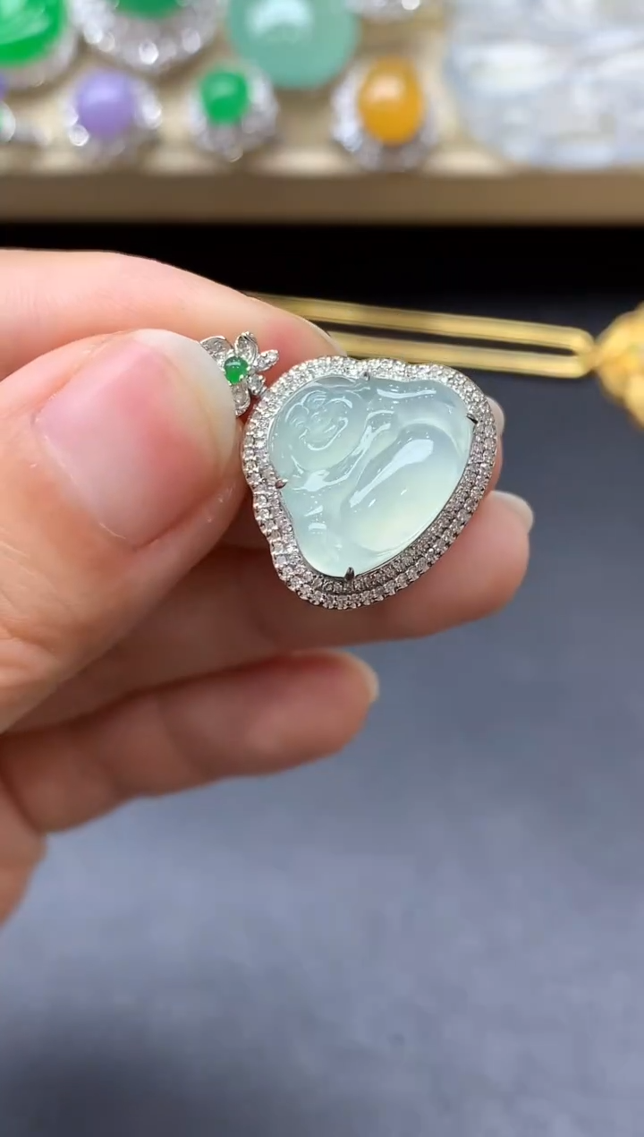 翡翠18K金镶嵌颈饰464-中国好珍宝