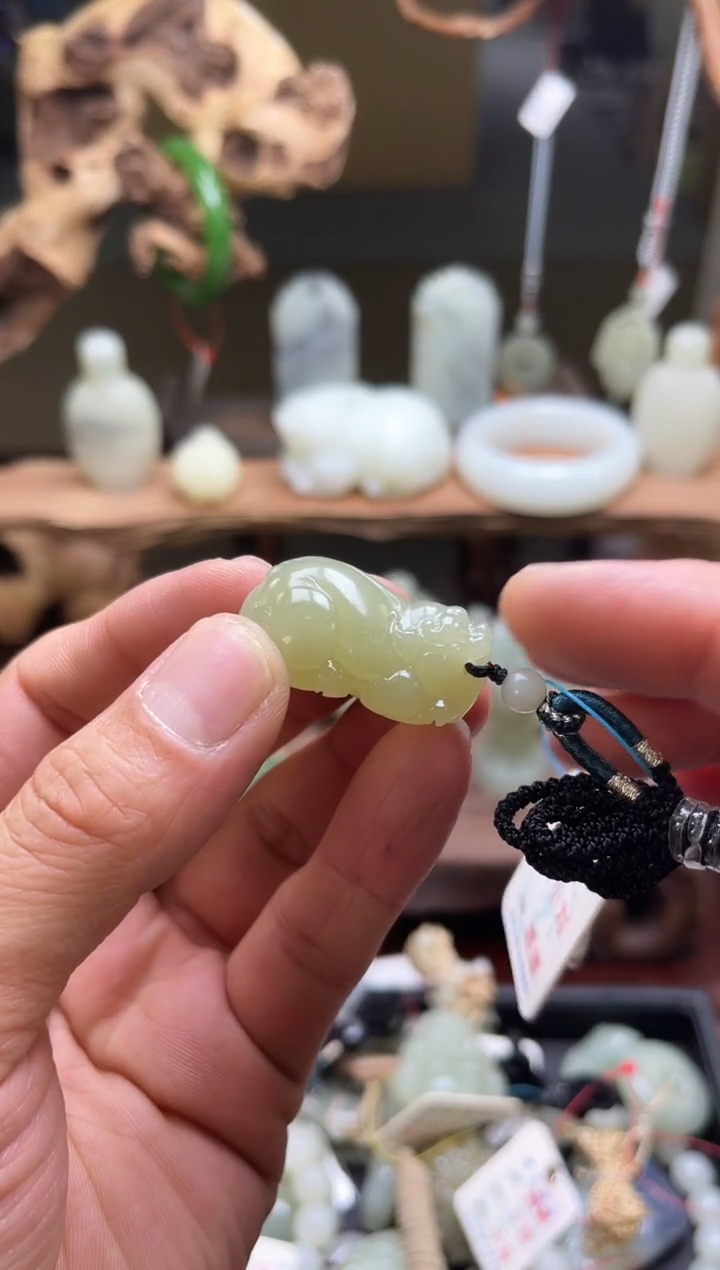 【闪购商品】和田玉吊坠未镶嵌青海青白 貔貅 多样性发一