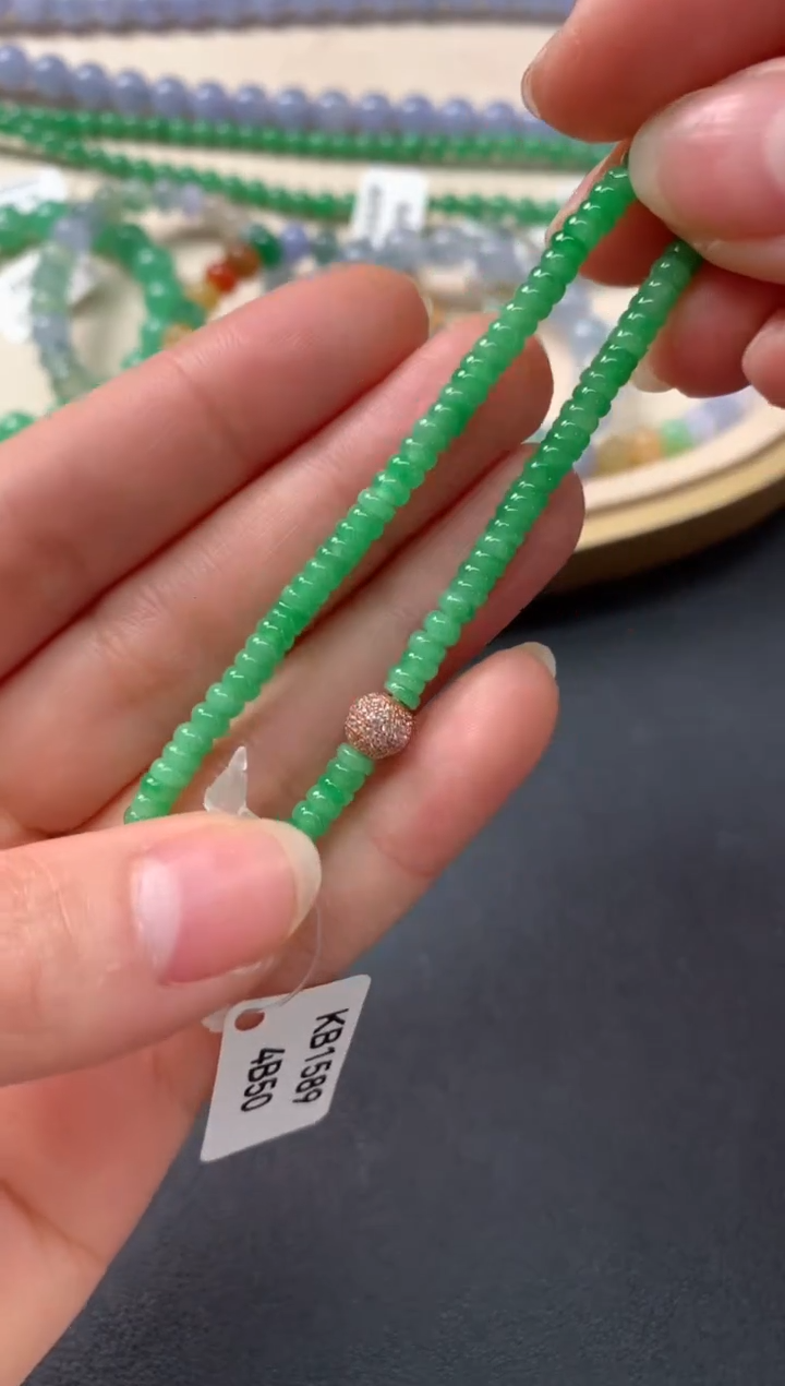 【闪购商品】翡翠手串未镶嵌Z951|1980