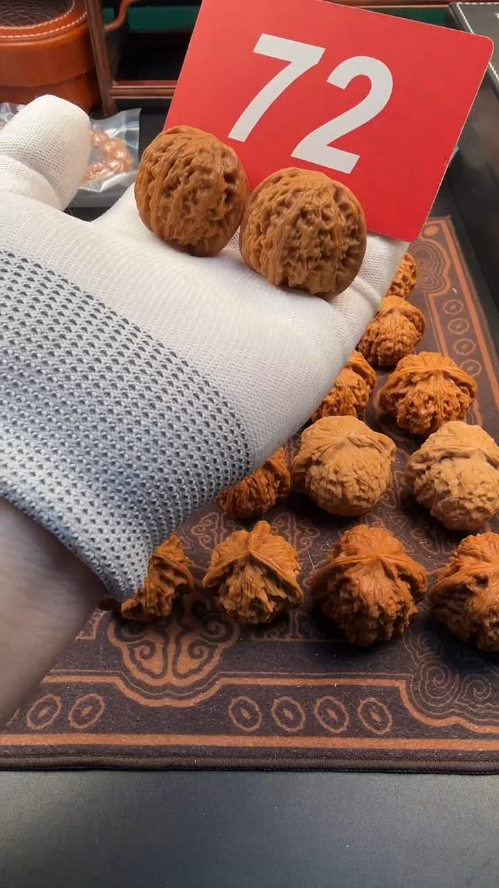 把件文玩核桃36原树蛮王