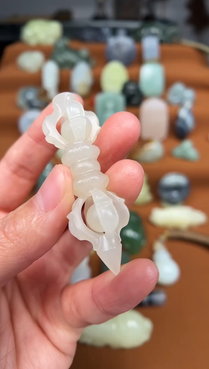 【闪购商品】和田玉颈饰未镶嵌金刚杵