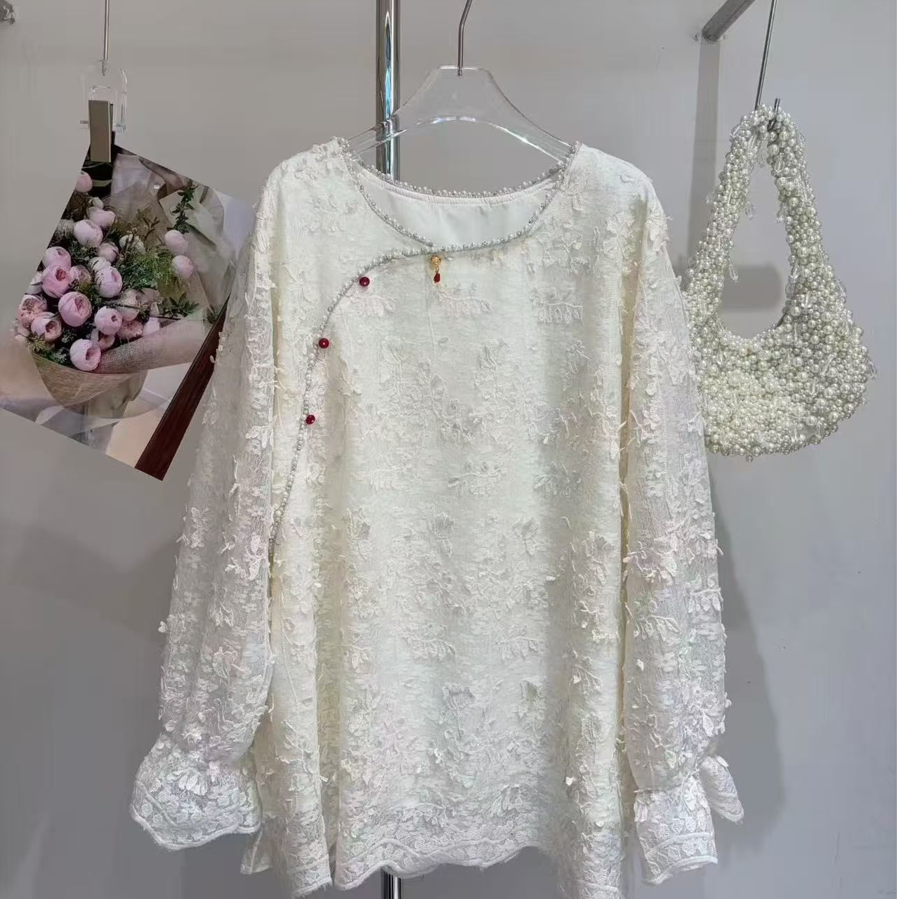 PS6065刺绣拼接喇叭袖蕾丝衫雪纺衫设计师气质网红小衫