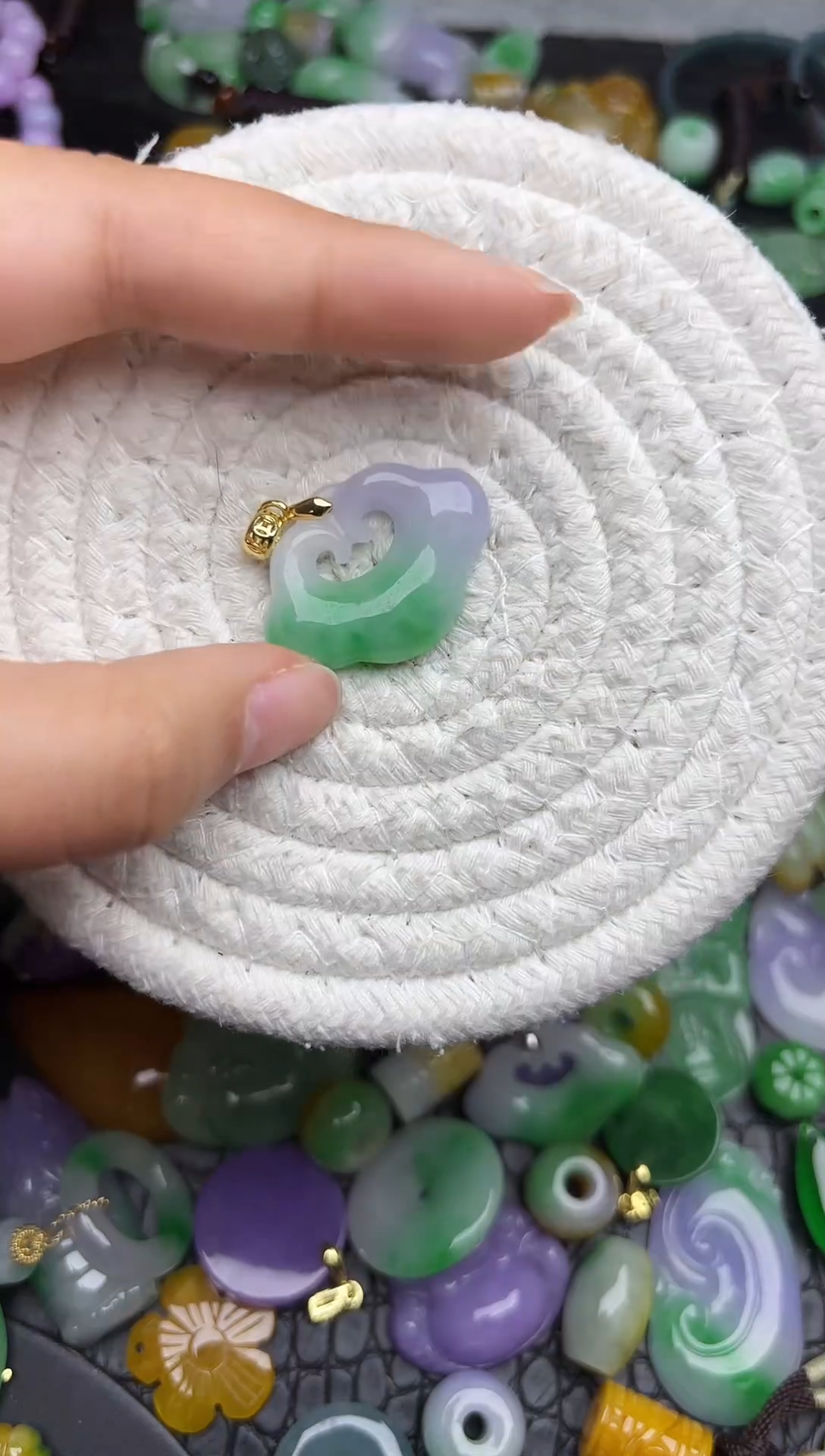 颈饰未镶嵌翡翠缅甸翡翠吊坠