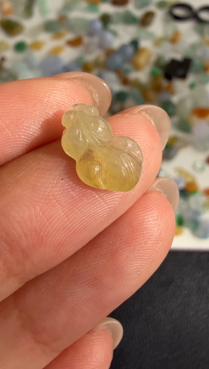 未镶嵌定制翡翠12.8*7.5*3.8/48+10