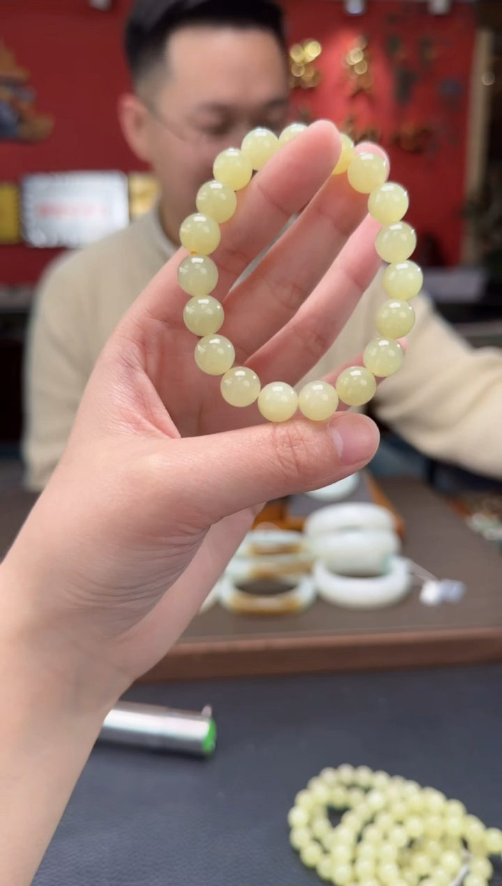 【闪购商品】和田玉手串未镶嵌黄口猫单圈手串