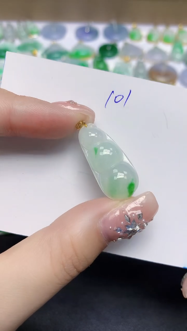 颈饰18K金镶嵌翡翠天然缅甸翡翠A货翡翠百元以上9元证书费自理