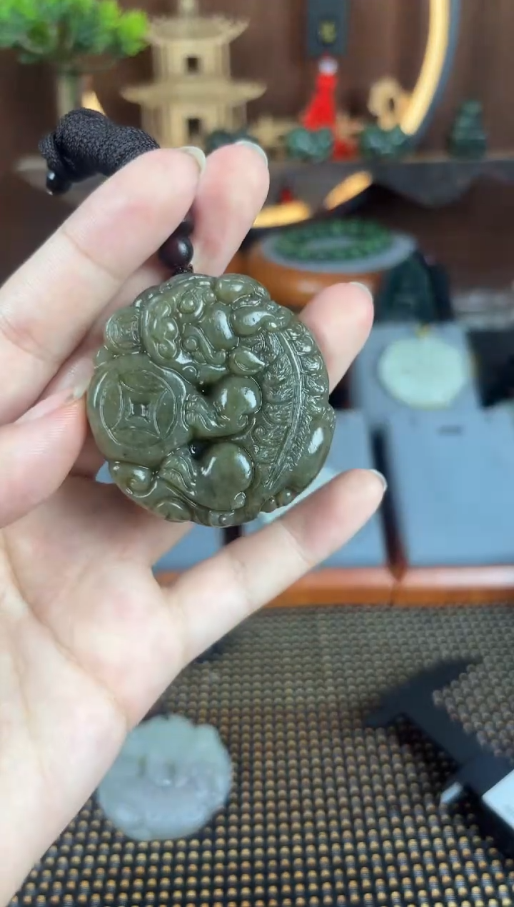 【闪购商品】和田玉颈饰未镶嵌1