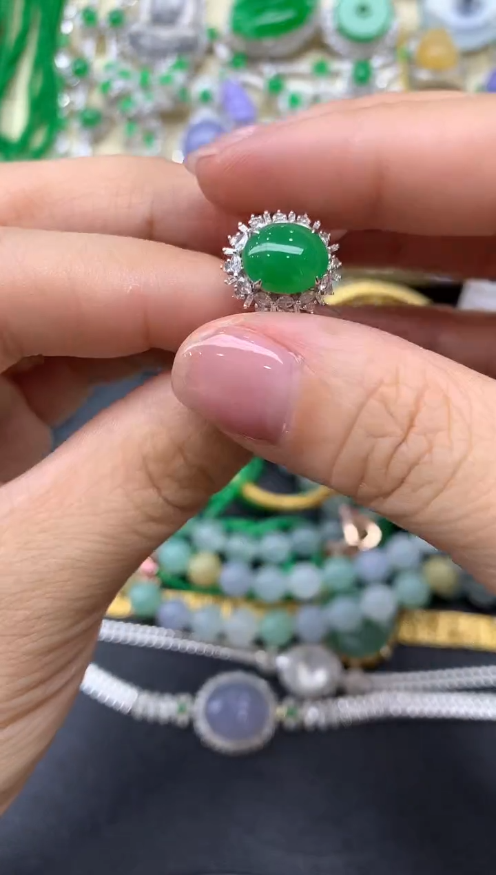 【闪购商品】翡翠戒指18K金镶嵌636中国好珍宝