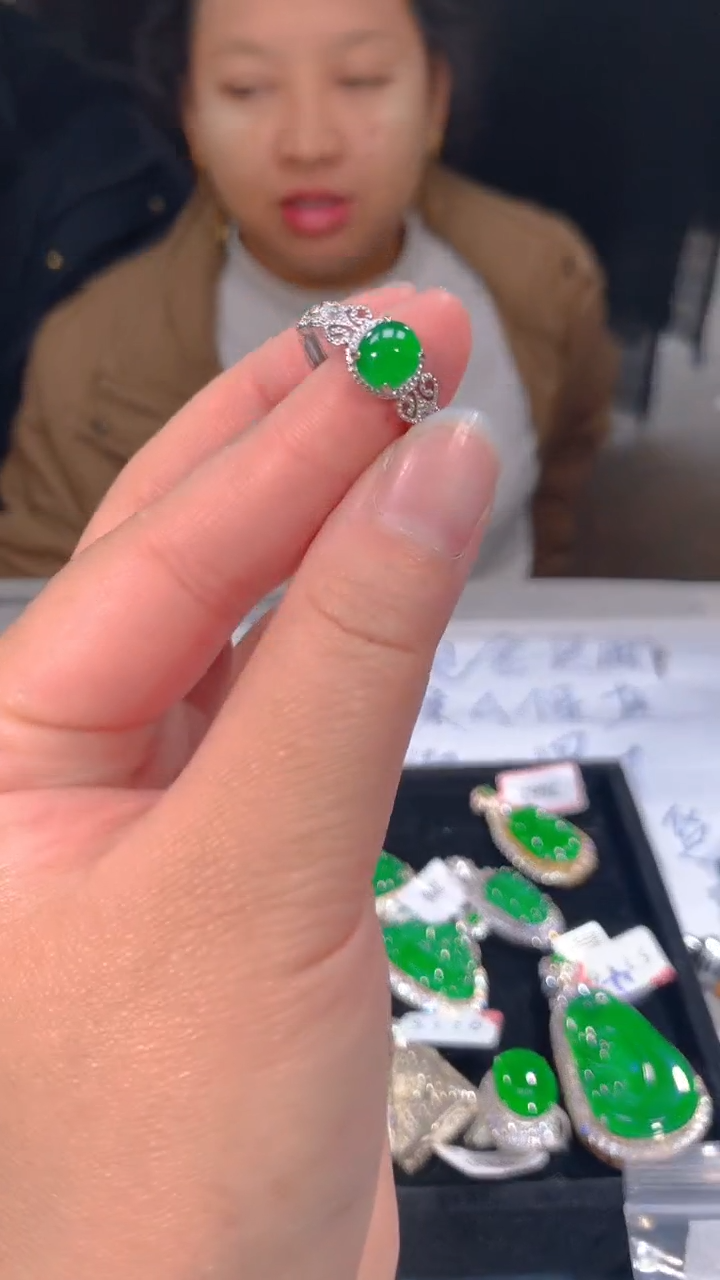 【闪购商品】定制翡翠未镶嵌112多样性发货（发其一）