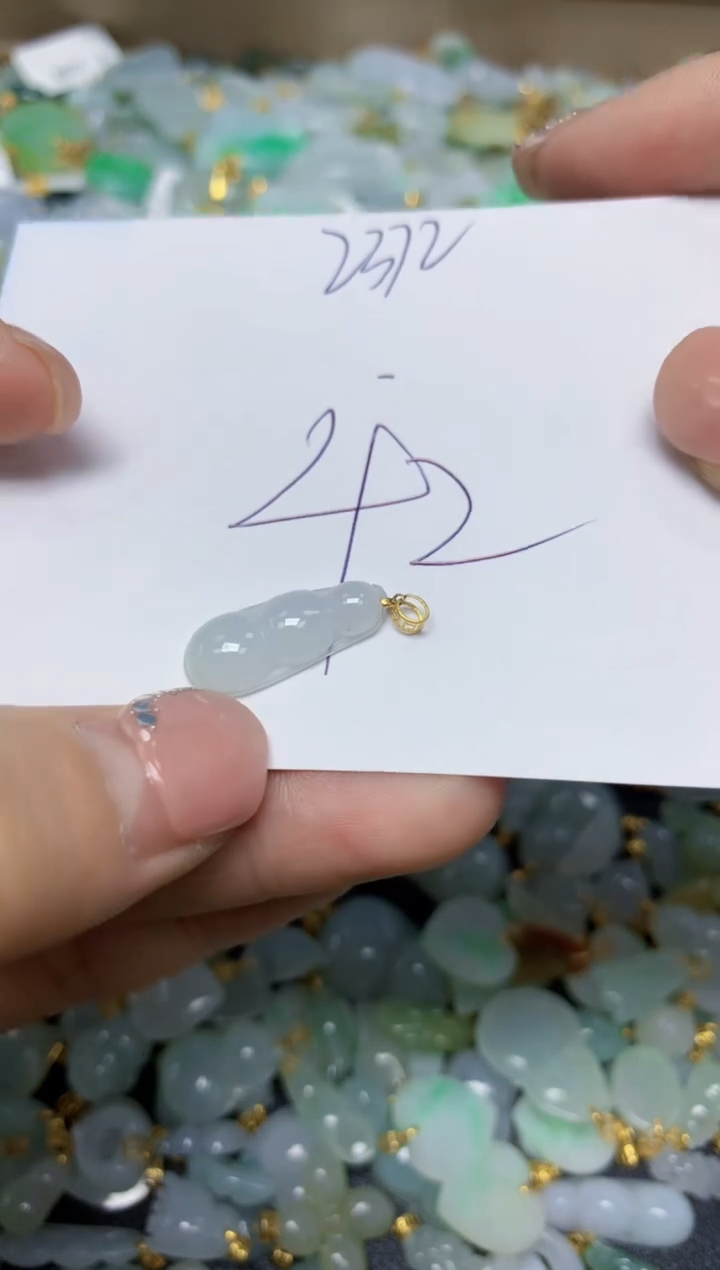 【闪购商品】翡翠挂件18K金镶嵌 天然翡翠A货