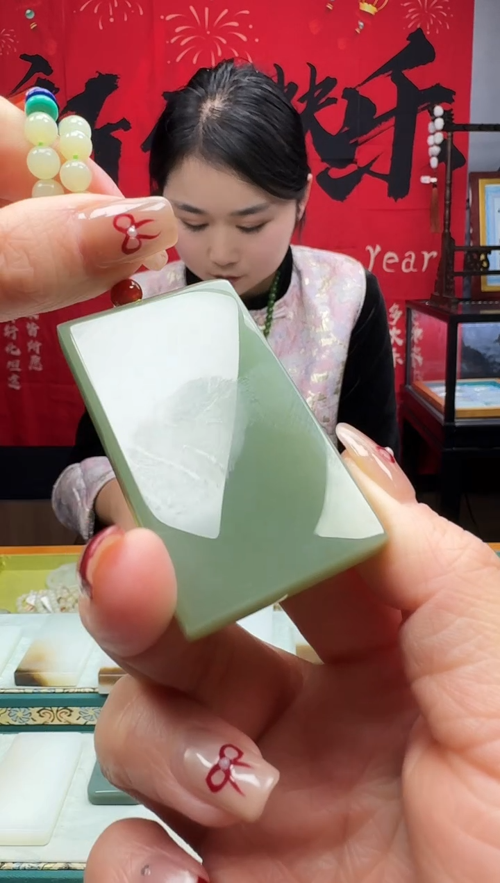 【闪购商品】和田玉颈饰未镶嵌1