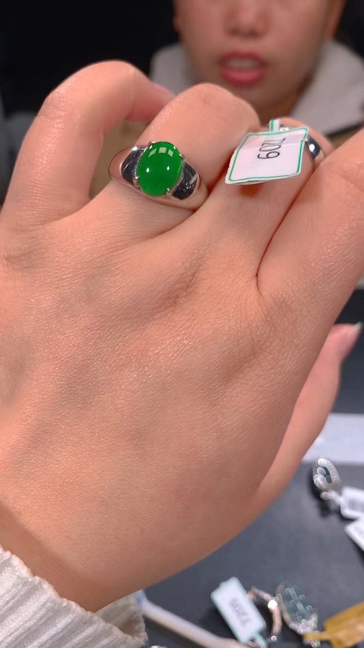 【闪购商品】定制翡翠未镶嵌41多样性发货（发其一）