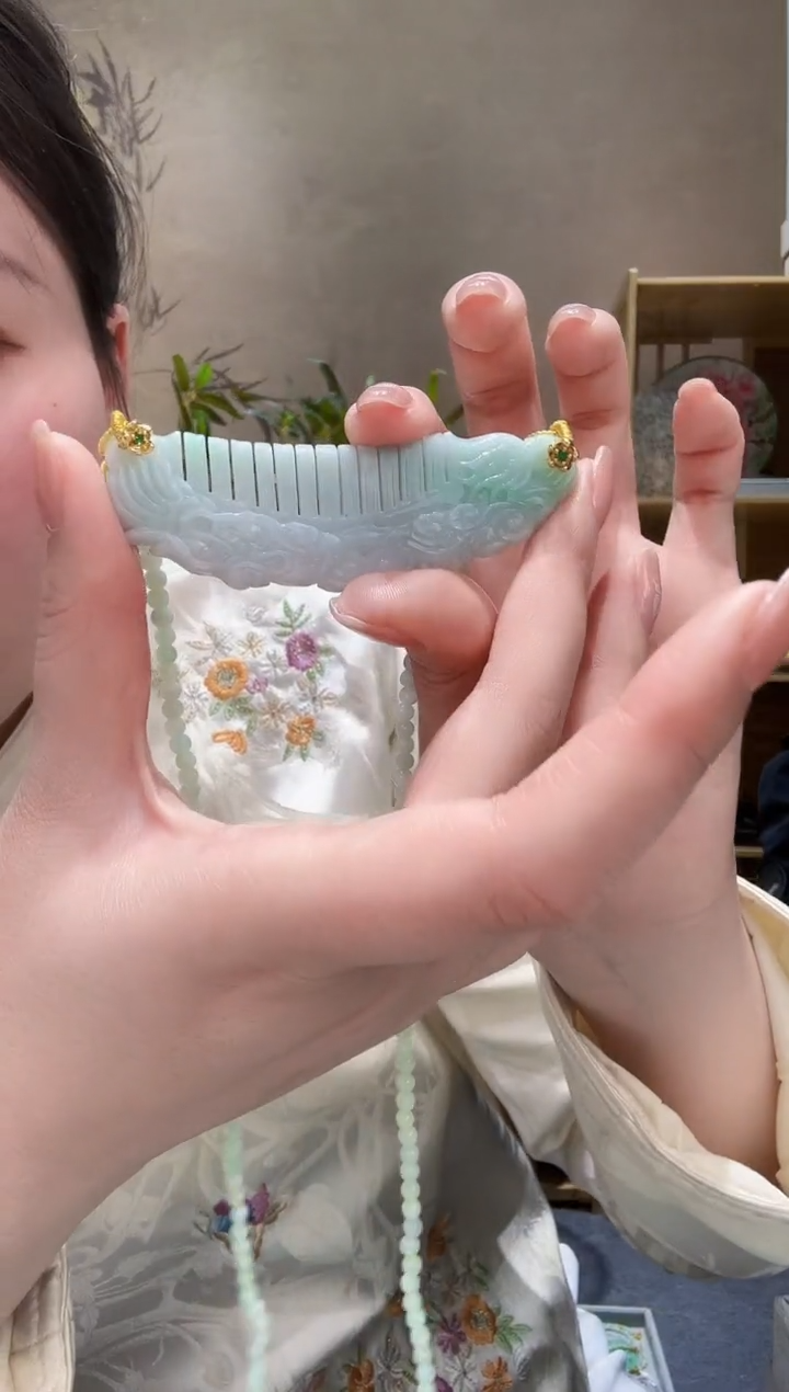 【闪购商品】翡翠颈饰未镶嵌吊坠