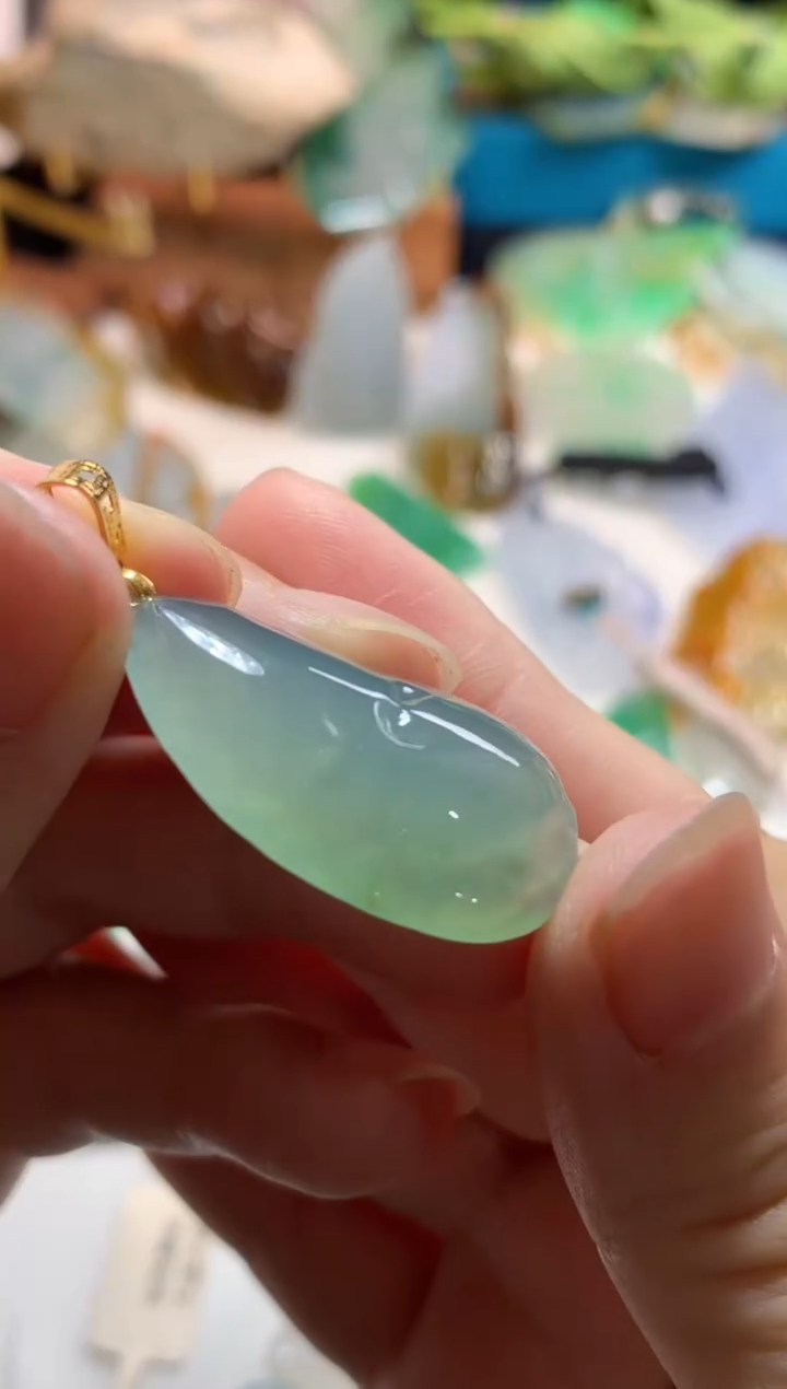 翡翠18K金镶嵌吊坠(不含链)吊坠