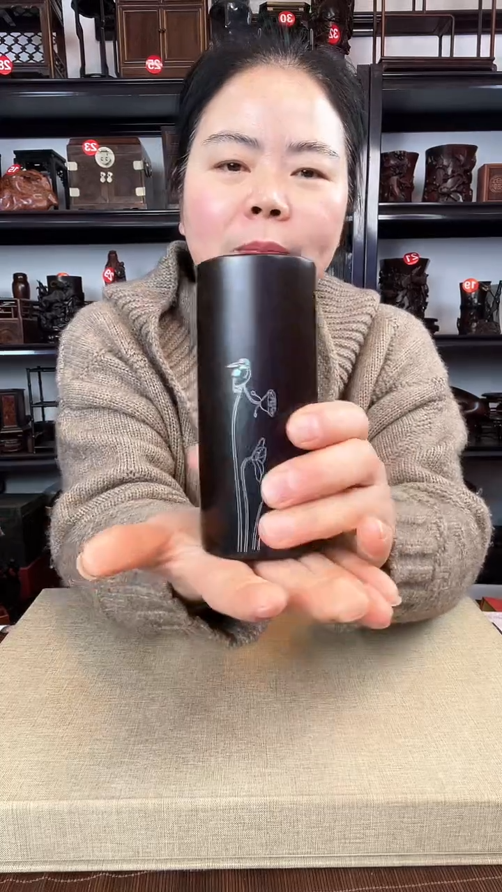 【闪购商品】木3033老李红木工艺品