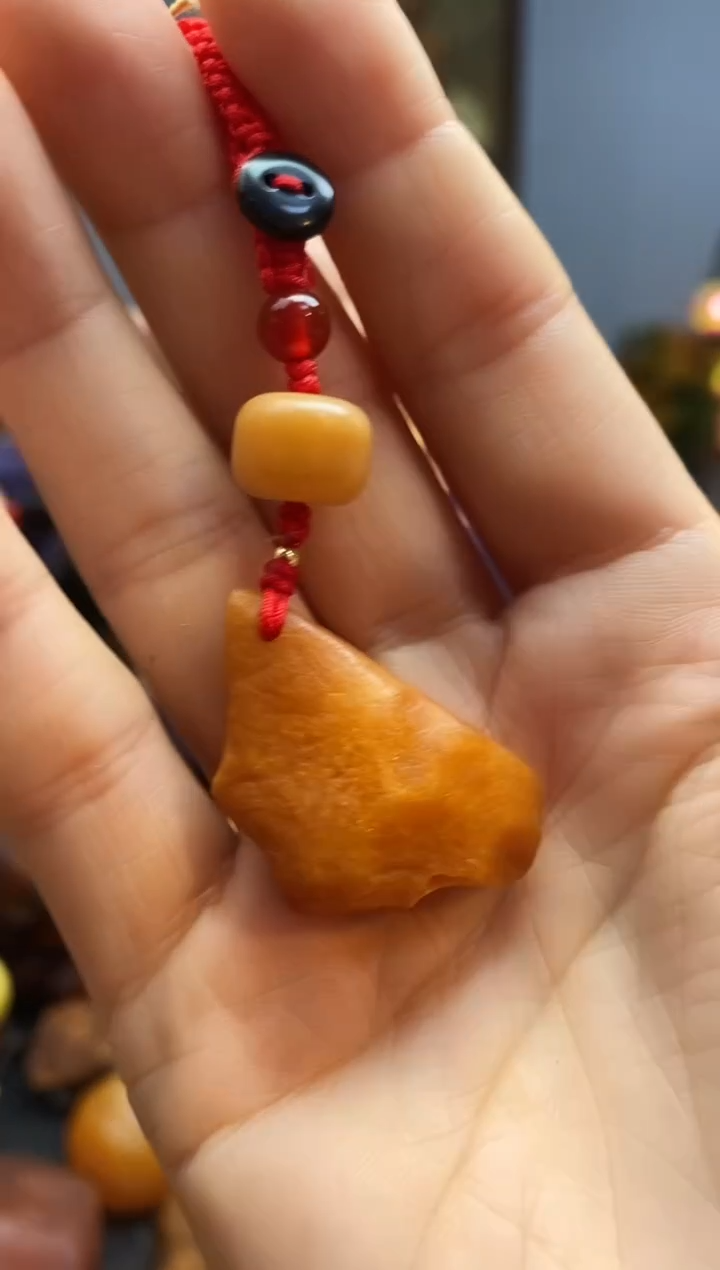 琥珀颈饰未镶嵌挂件