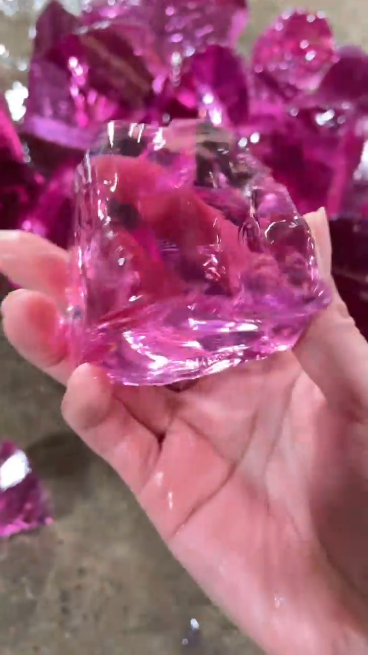 新疆五彩石原石摆件