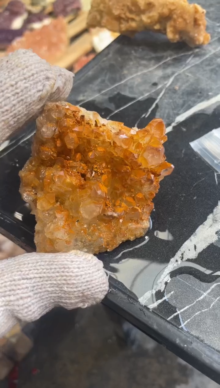 【闪购商品】黄晶原石未镶嵌天然黄水晶原石摆件