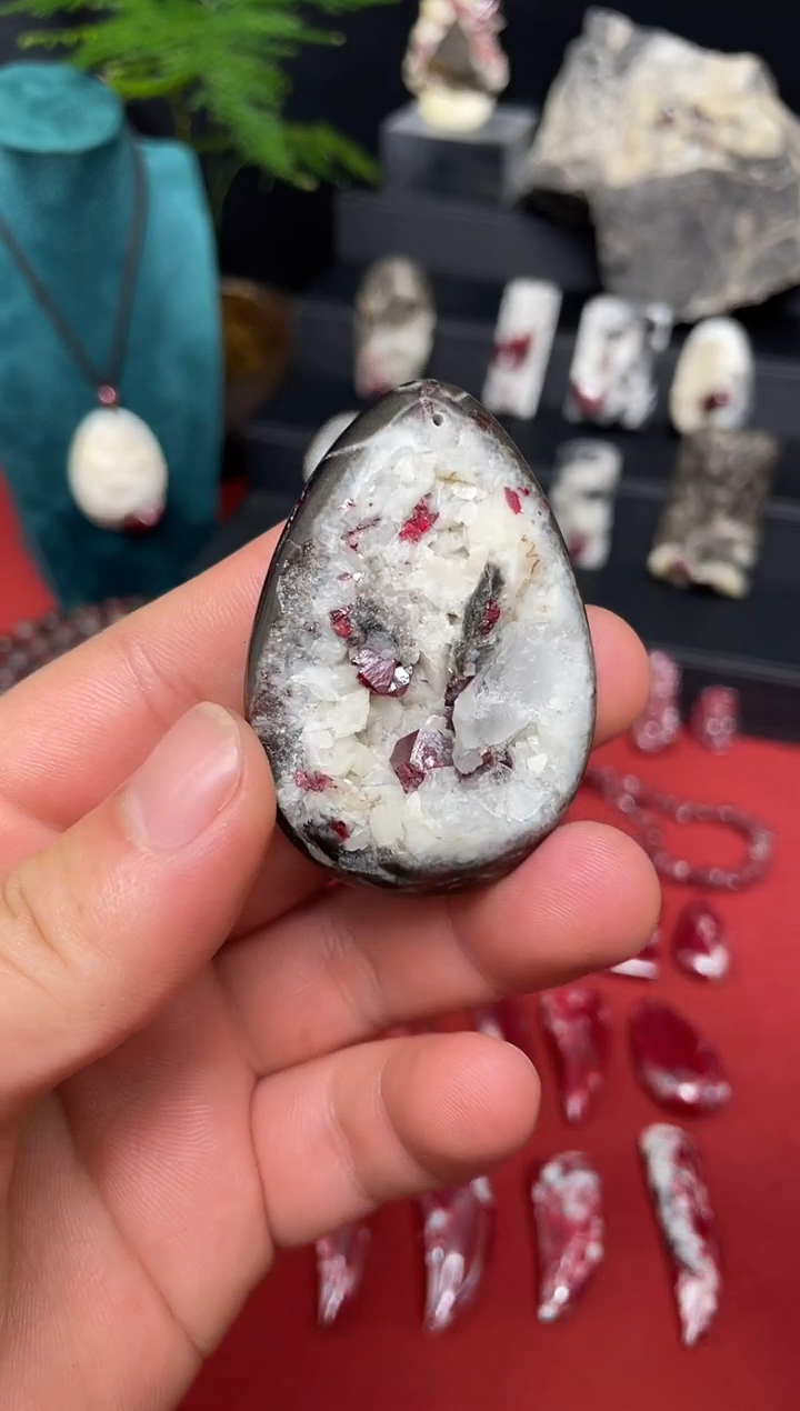 天然辰砂马仙溪聚宝盘吊坠