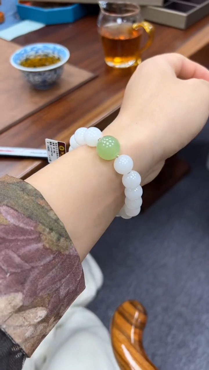 【闪购商品】和田玉手串未镶嵌野牛沟翠青手串12m