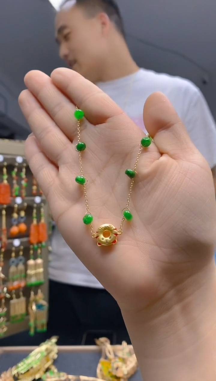 【闪购商品】翡翠耳饰合金228翡翠手链