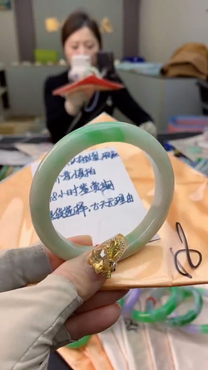 未镶嵌手镯翡翠0131627732