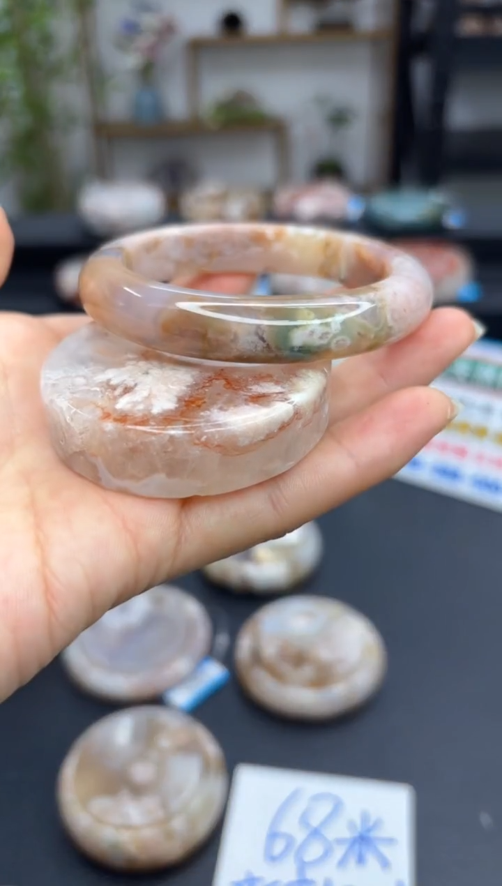 【闪购商品】石英质玉手镯未镶嵌A64(54圈赠送镯心)