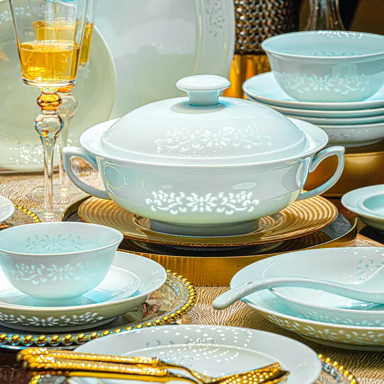 景德镇釉下彩礼盒装陶瓷碗碟套装乔迁之喜轻奢中式玲珑瓷餐具套装